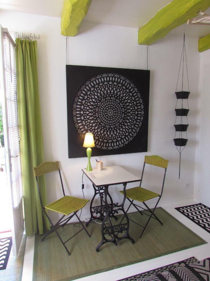 Hotel La Joliette à Junas Extérieur photo